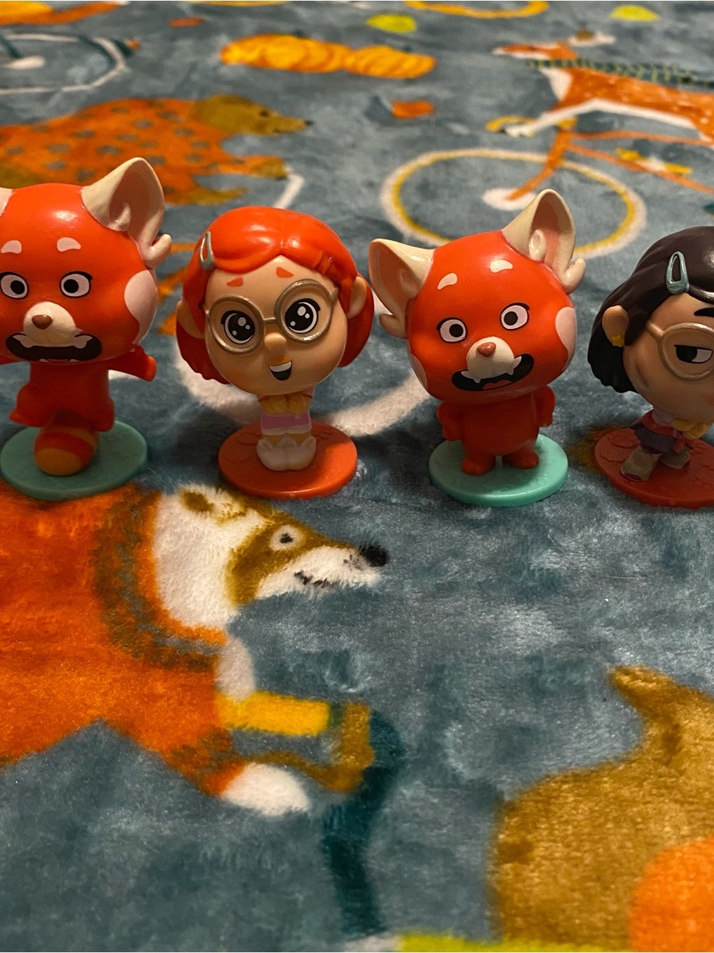 Disney Pixar Turning Red Blind Box Figures Set of 4
